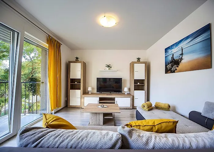 Aleksandra * פולה