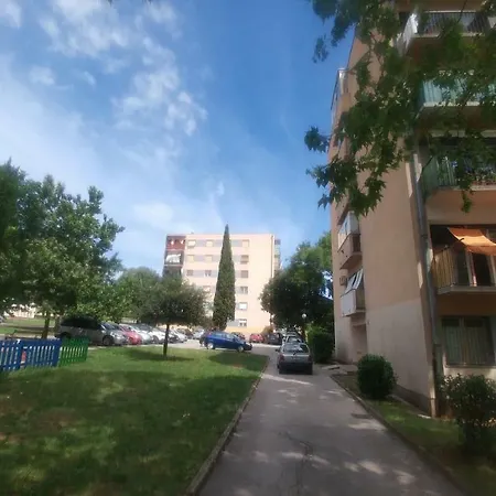 Aleksandra Apartamento *